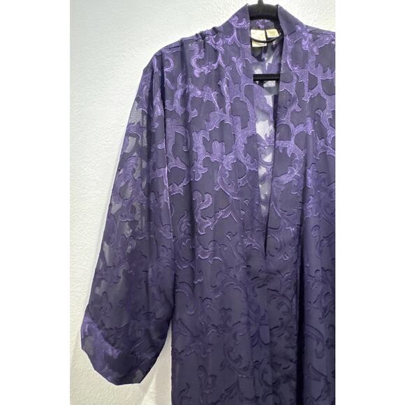 Vintage Victoria’s Secret Purple Robe Gold Crown Label Small Peignoir Glam READ - Picture 4 of 9